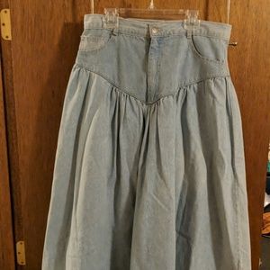 Vintage high waisted denim skirt